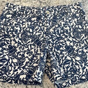 Lily Pulitzer shorts size 8 print Oyster Bay Blue Krillin it
